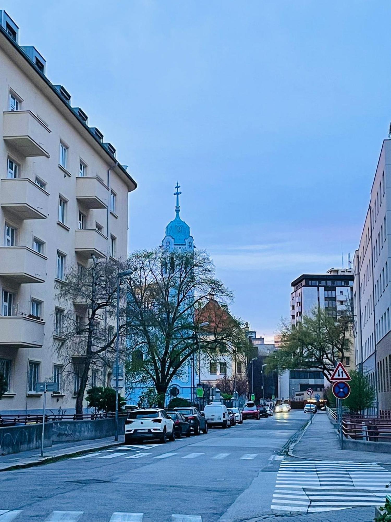 Blue Church Views - Central, Quiet, Bright - 4Th Floor Corner Apartment 125M2 Bratislava Dış mekan fotoğraf